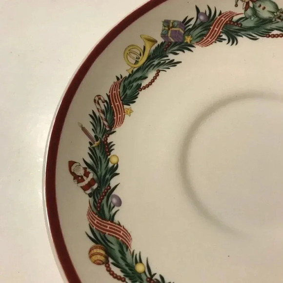 Spode Christmas Memories 5.5” Collectible Saucer - Picture 5 of 7